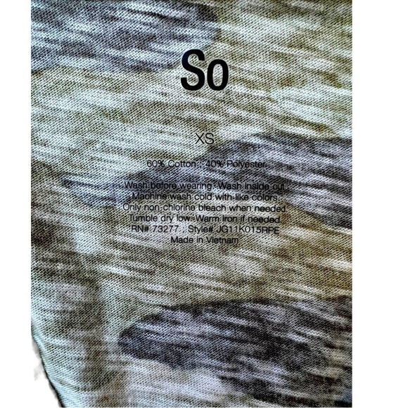 𝅺NWT SO V-Neck Olive Camo Print Pocket Tank Top Size X-Small - Picture 7 of 10